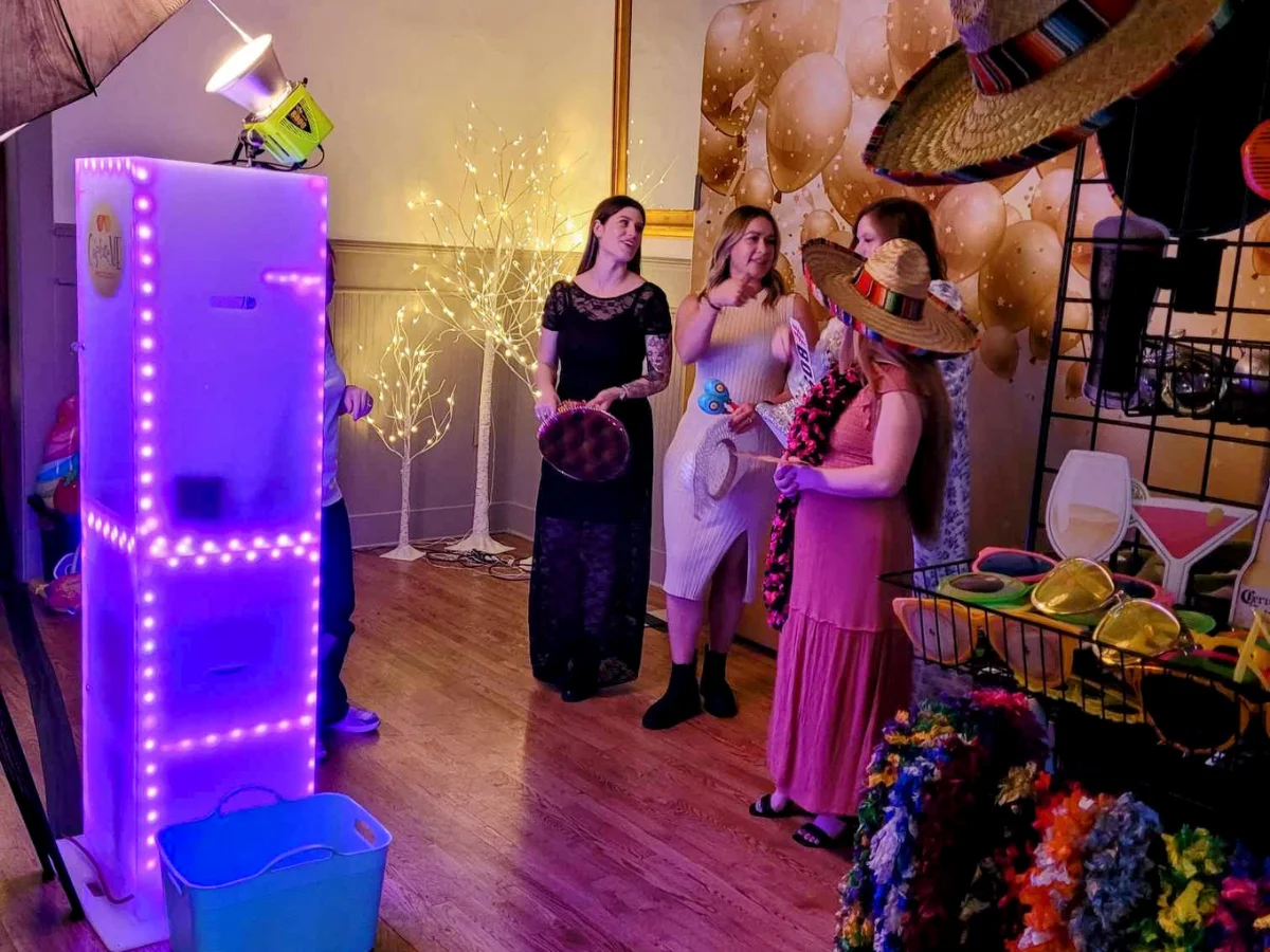Greeley Photo Booth Rental – CaptureME Photo Booth
