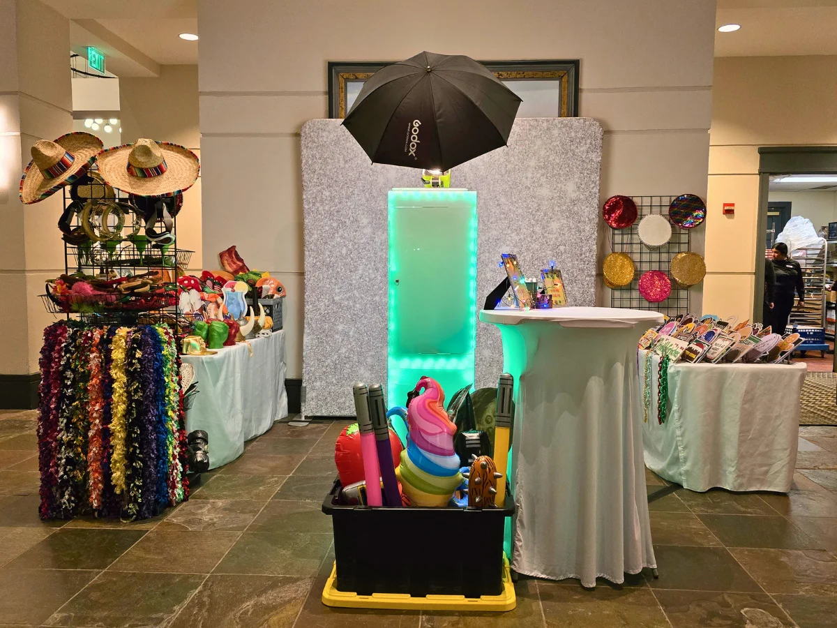 Loveland Photo Booth Rental – CaptureME Photo Booth